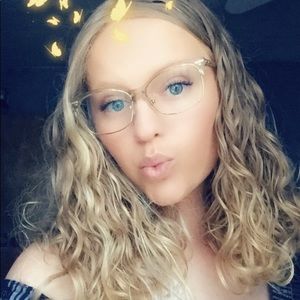 Meet your Posher, Jeana